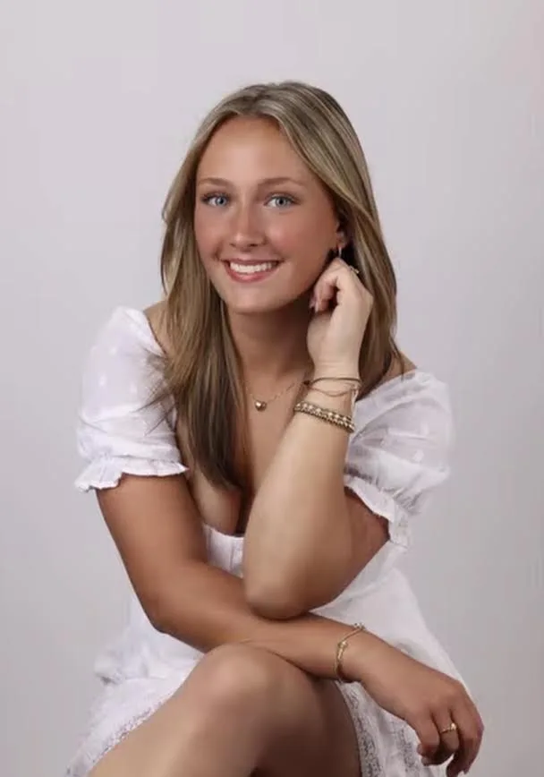 Isabella M Schrader